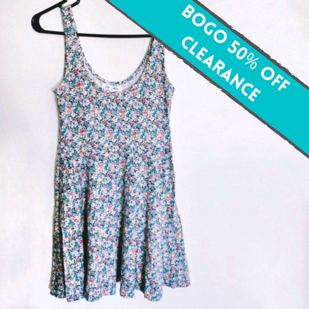 Aeropostale Scoop Neck Floral Skater Dress